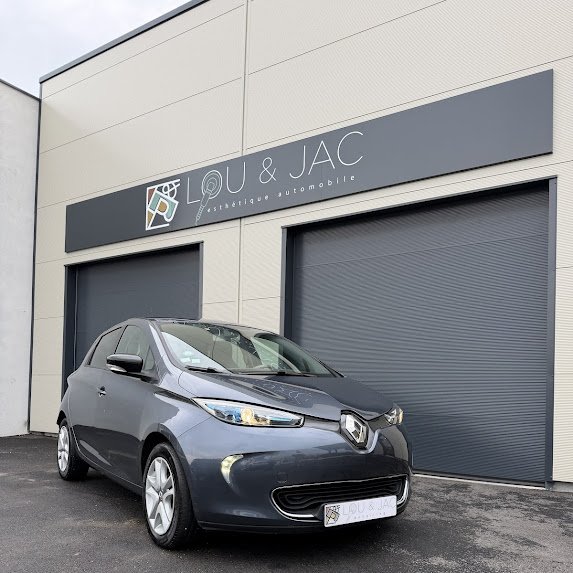 RENAULT ZOE (Nettoyage voiture complet Le Thor Lagnes Coustellet)