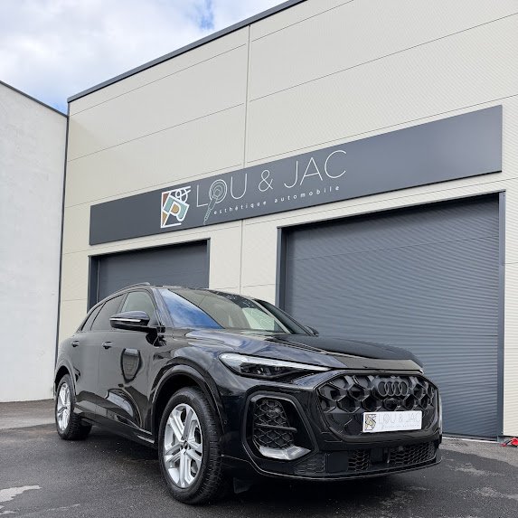 AUDI Q5 S-LINE (Nettoyage intérieur SUV Orgon Cavaillon Lagnes)