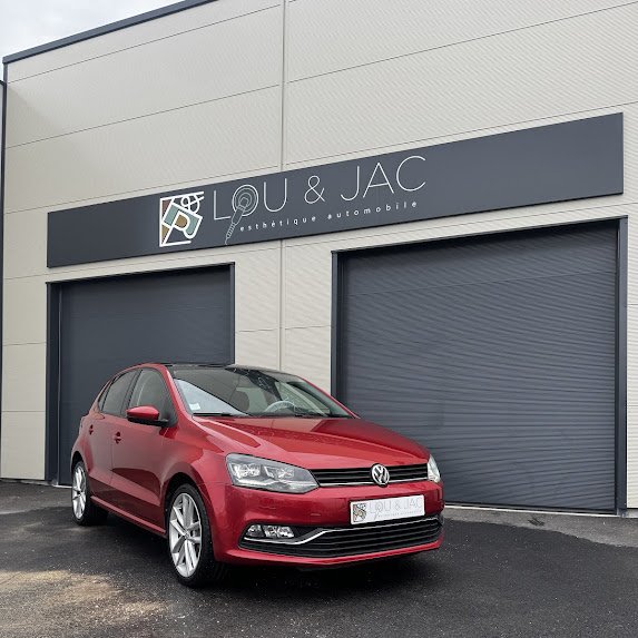 VW POLO (Lavage citadine Le Thor Althen des Paluds Les Valayans)