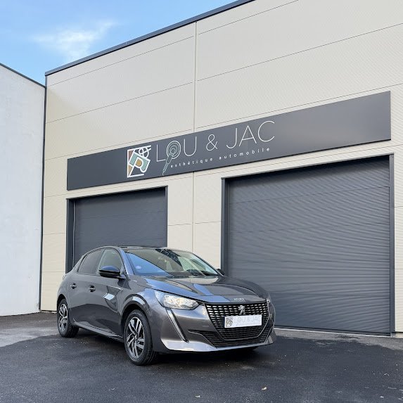 PEUGEOT 208 (Nettoyage pressing citadine Le Thor Velleron Monteux)