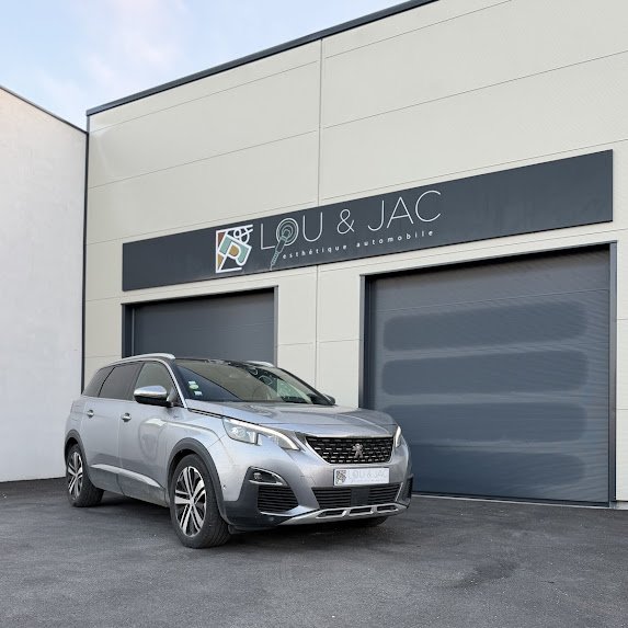 PEUGEOT 5008 (Nettoyage SUV pour retour de leasing Le Thor Isle sur la Sorgue Caumont)