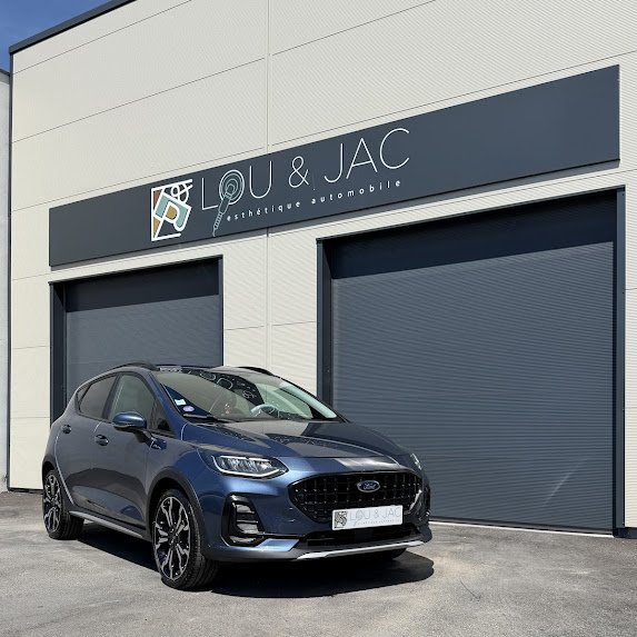 FORD FIESTA (Nettoyage intérieur citadine Le Thor Le Pontet Isle sur la Sorgue)