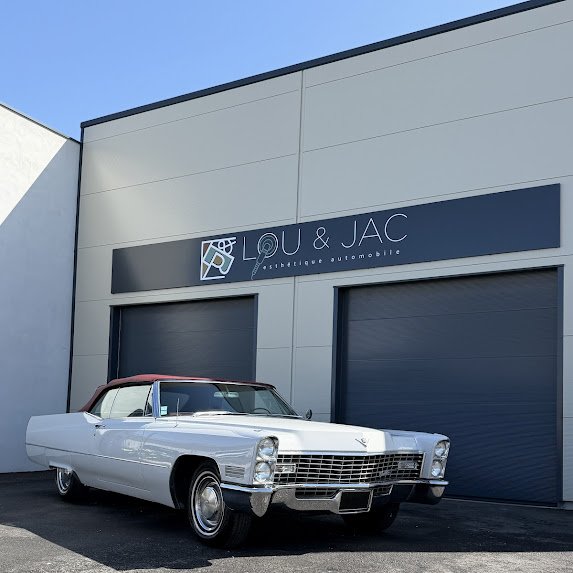 CADILLAC DEVILLE (Nettoyage voiture ancienne Le Thor Isle sur la Sorge Velorgues)