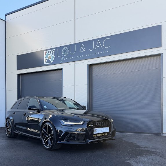 AUDI RS6 (Nettoyage intérieur break Isle sur la Sogue La Roque sur Pernes)